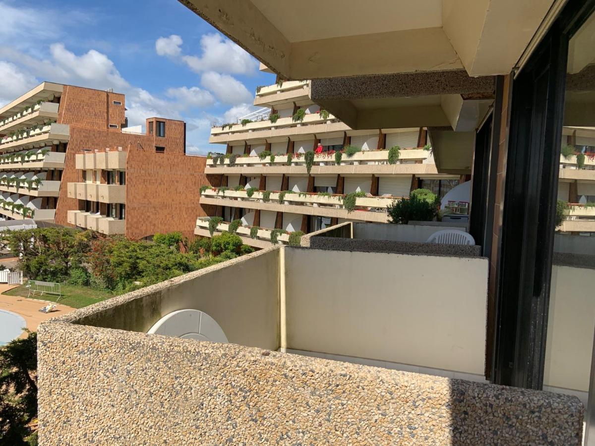 Suites Marilia Apartments Pool Side - Suite Livorno Holiday Home Group エクステリア 写真
