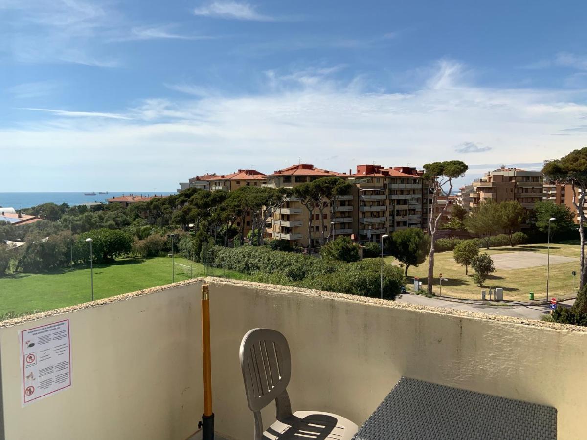 Suites Marilia Apartments Pool Side - Suite Livorno Holiday Home Group エクステリア 写真