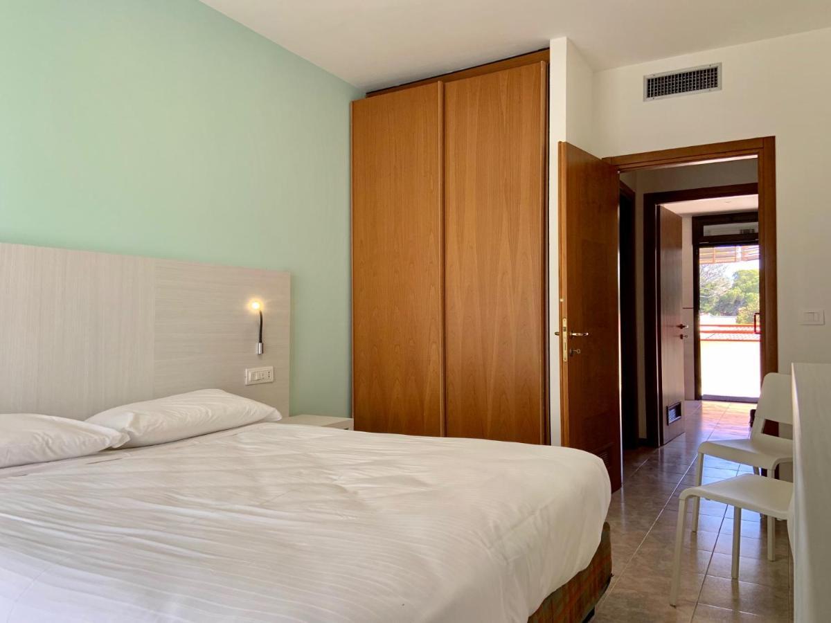 Suites Marilia Apartments Pool Side - Suite Livorno Holiday Home Group エクステリア 写真