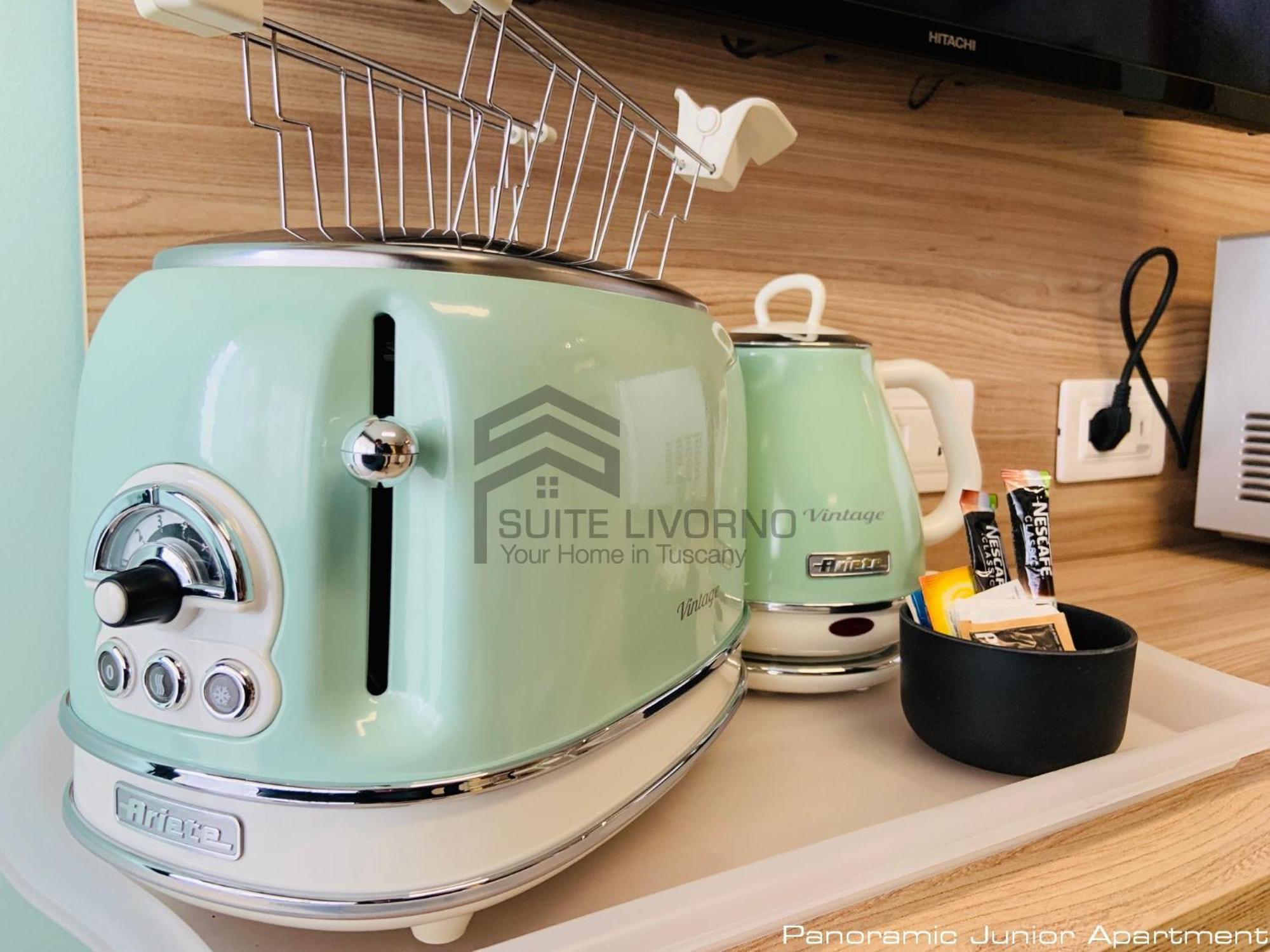 Suites Marilia Apartments Pool Side - Suite Livorno Holiday Home Group エクステリア 写真