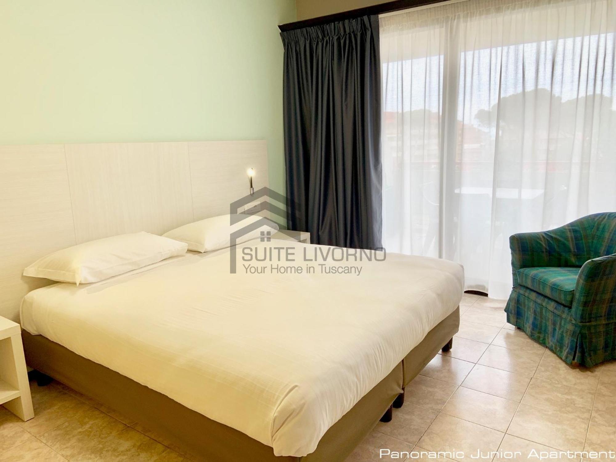 Suites Marilia Apartments Pool Side - Suite Livorno Holiday Home Group エクステリア 写真