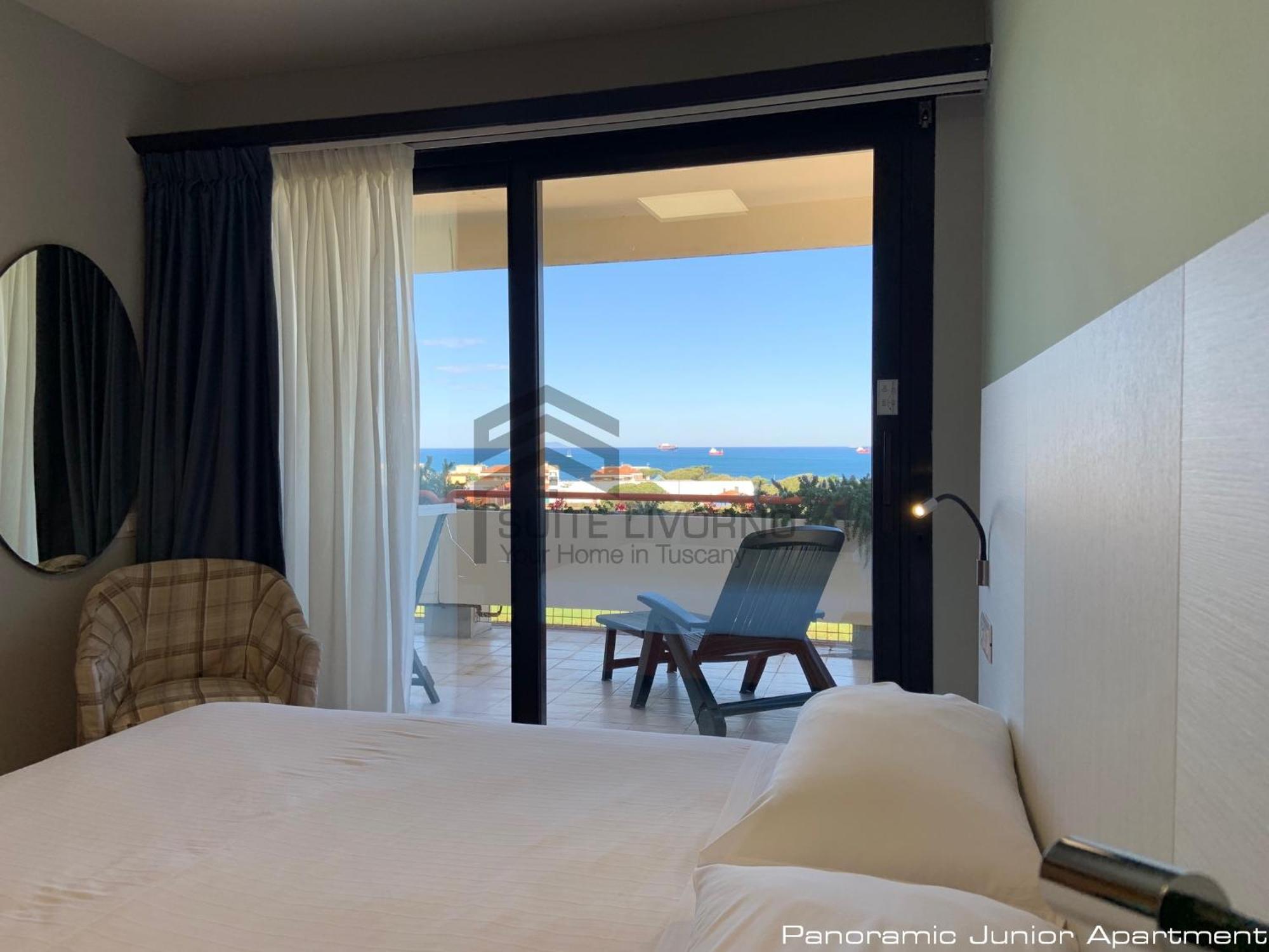 Suites Marilia Apartments Pool Side - Suite Livorno Holiday Home Group エクステリア 写真