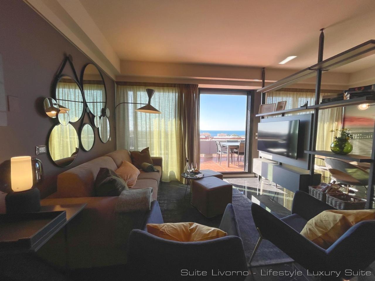 Suites Marilia Apartments Pool Side - Suite Livorno Holiday Home Group エクステリア 写真
