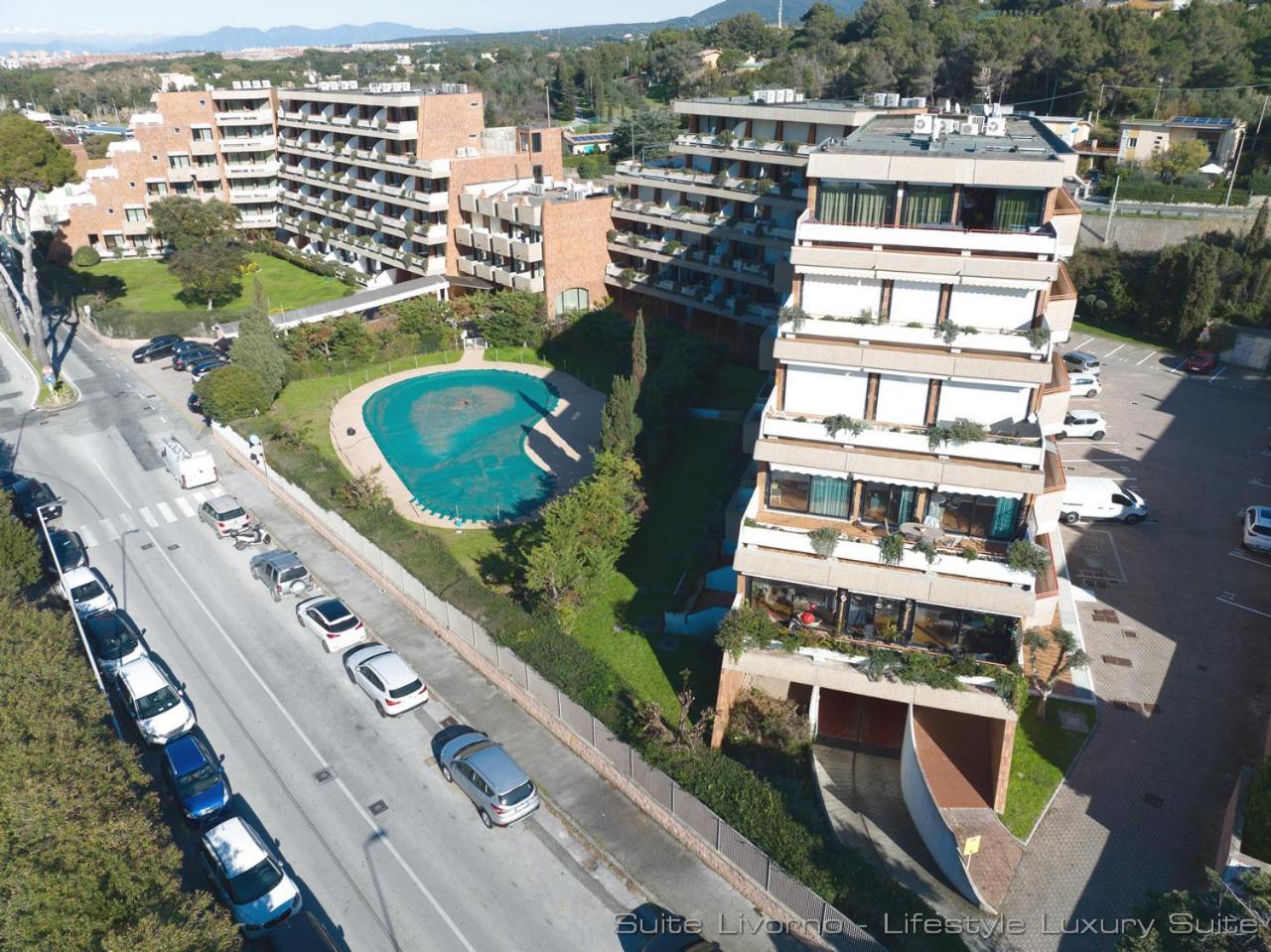 Suites Marilia Apartments Pool Side - Suite Livorno Holiday Home Group エクステリア 写真